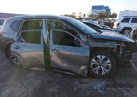 2022 Nissan Rogue Sv Fwd z USA, uszkodzony, nr VIN 5N1BT3BA7NC700722